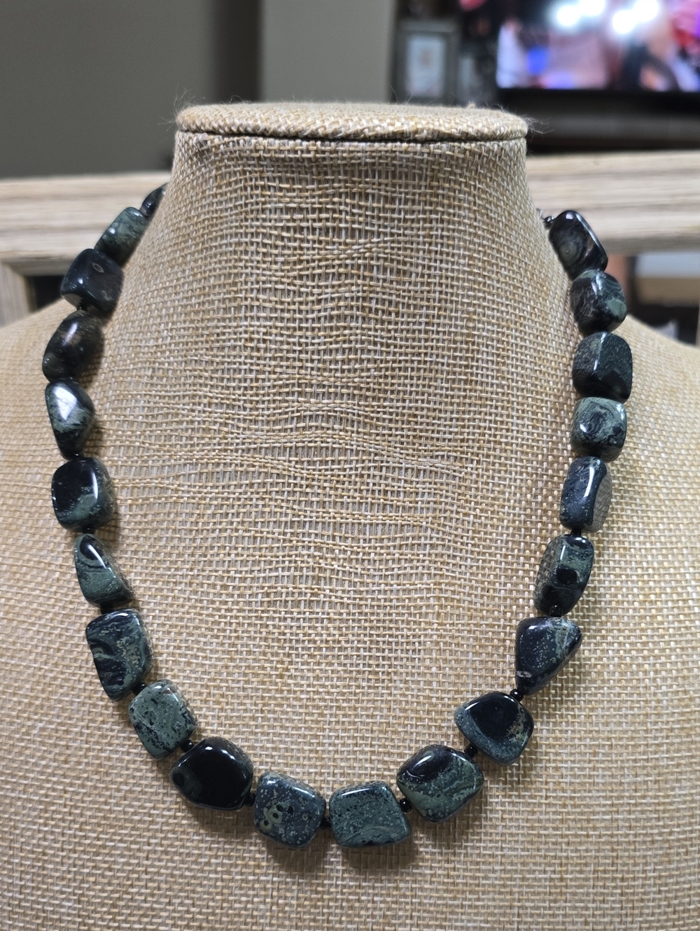You & I Green Kambaba Jasper Stone Chunky Necklace - Picture 2 of 8